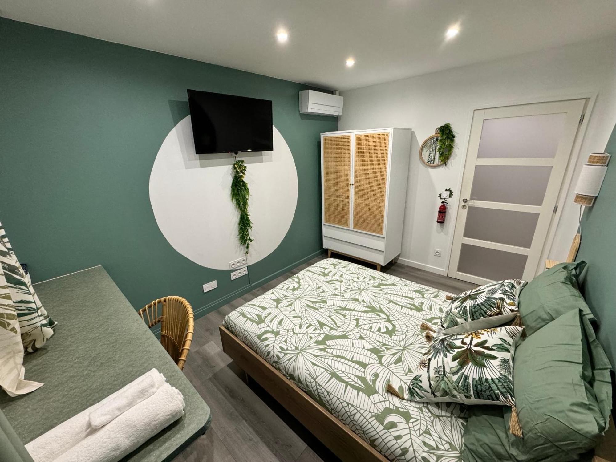 Worldroom Chambre Privee Avec Espace Commun 佩皮尼昂 外观 照片