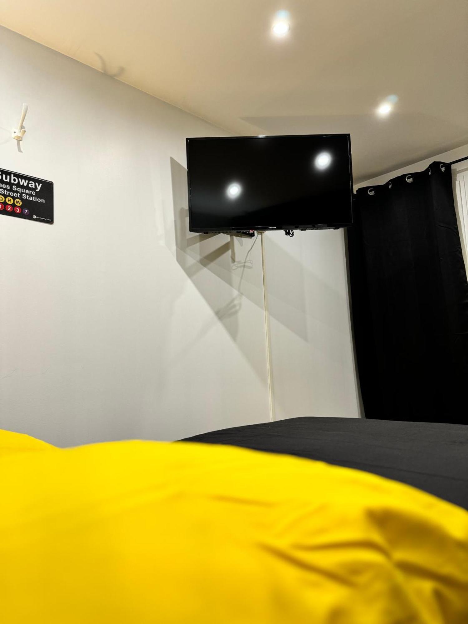 Worldroom Chambre Privee Avec Espace Commun 佩皮尼昂 外观 照片
