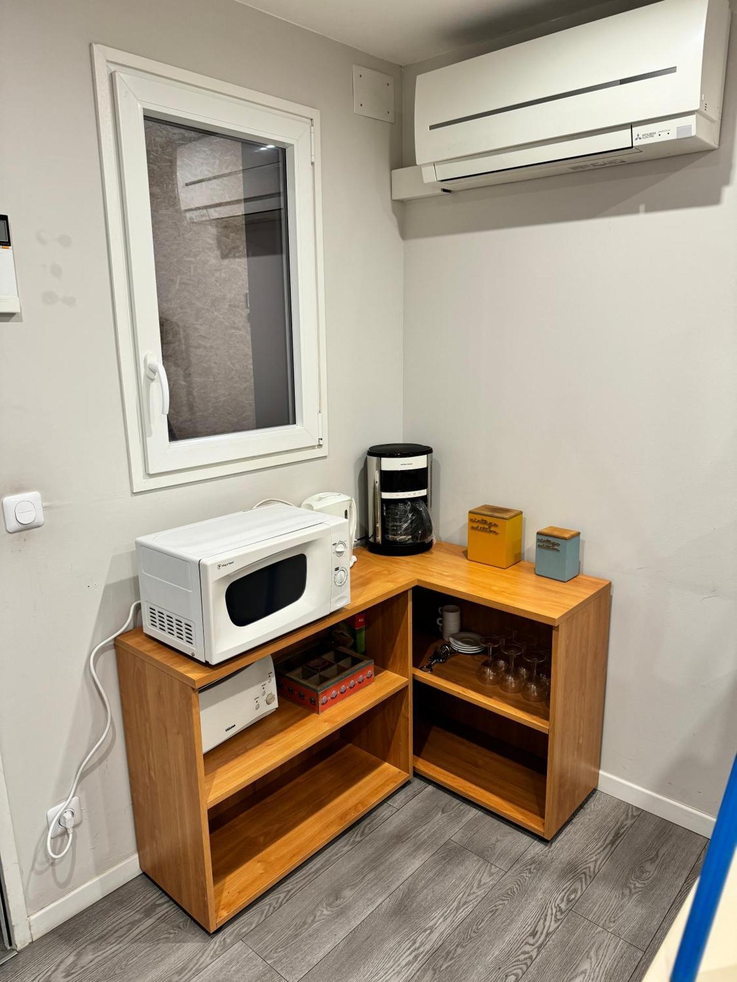 Worldroom Chambre Privee Avec Espace Commun 佩皮尼昂 外观 照片
