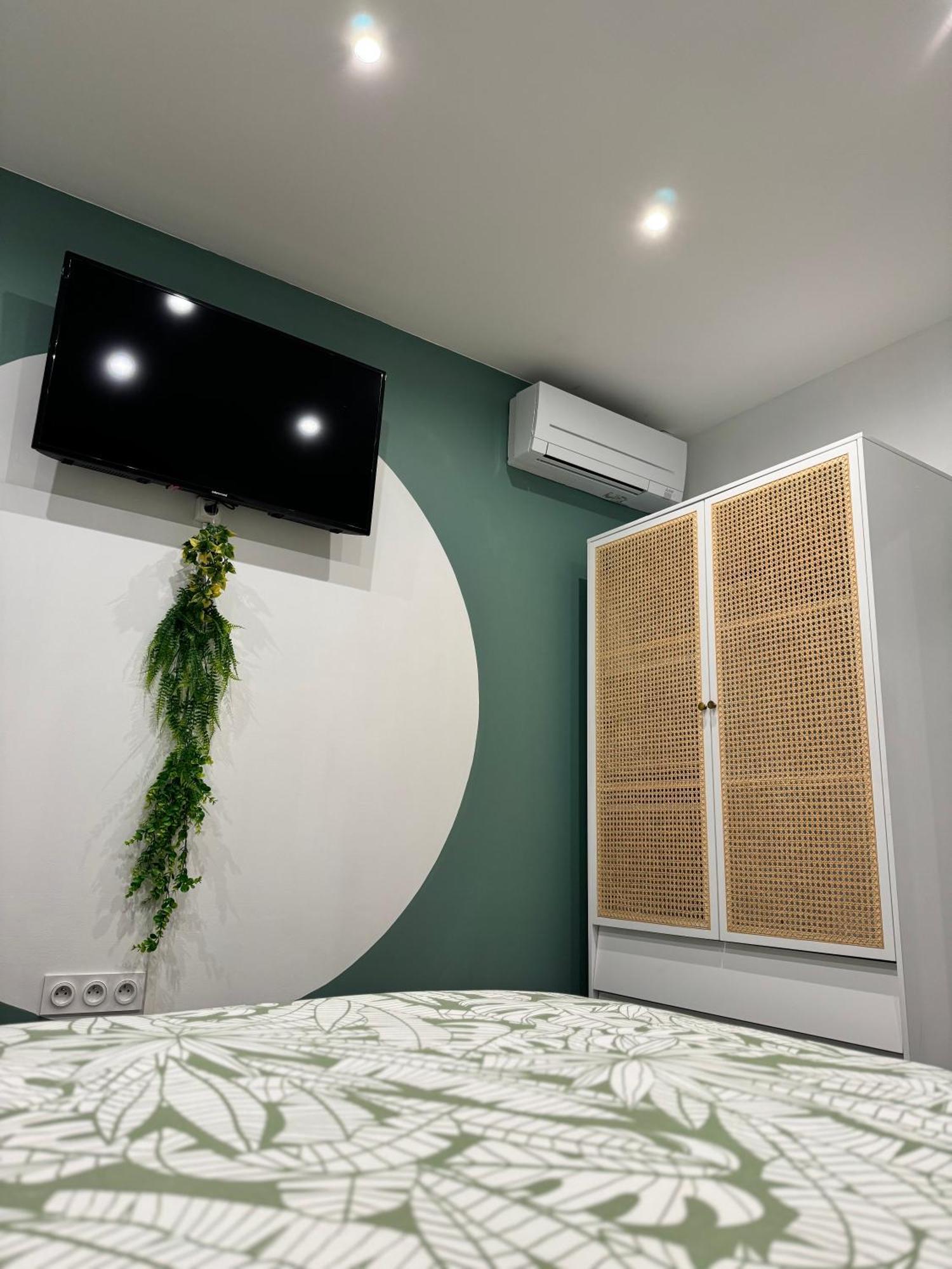 Worldroom Chambre Privee Avec Espace Commun 佩皮尼昂 外观 照片