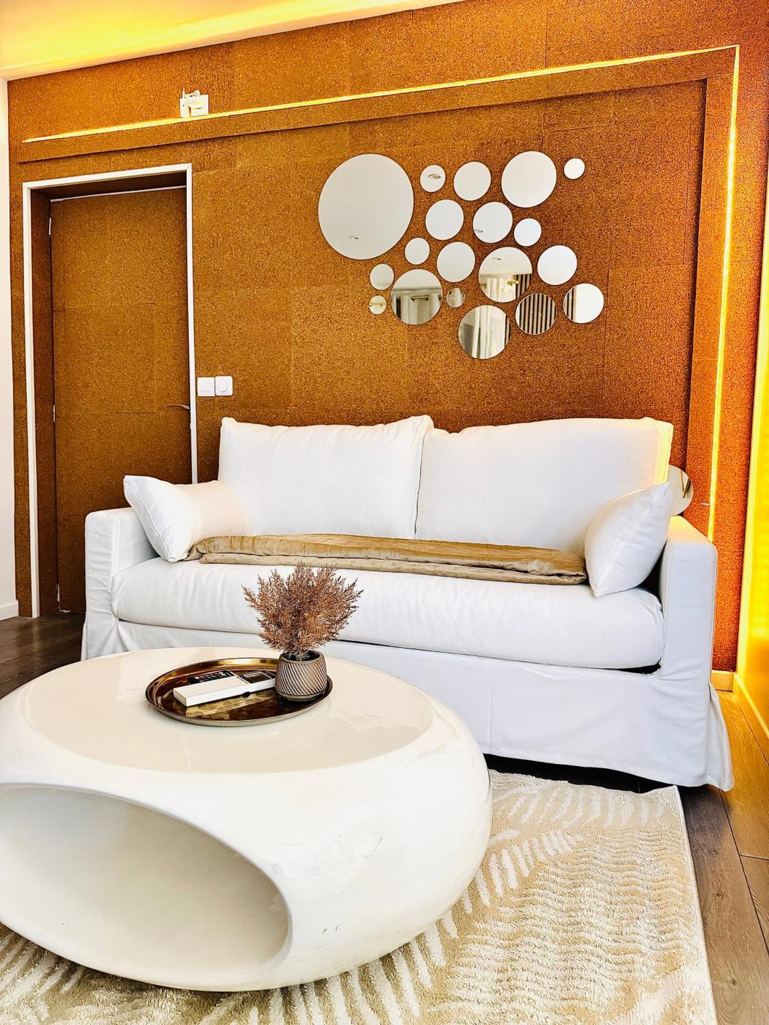 Worldroom Chambre Privee Avec Espace Commun 佩皮尼昂 外观 照片